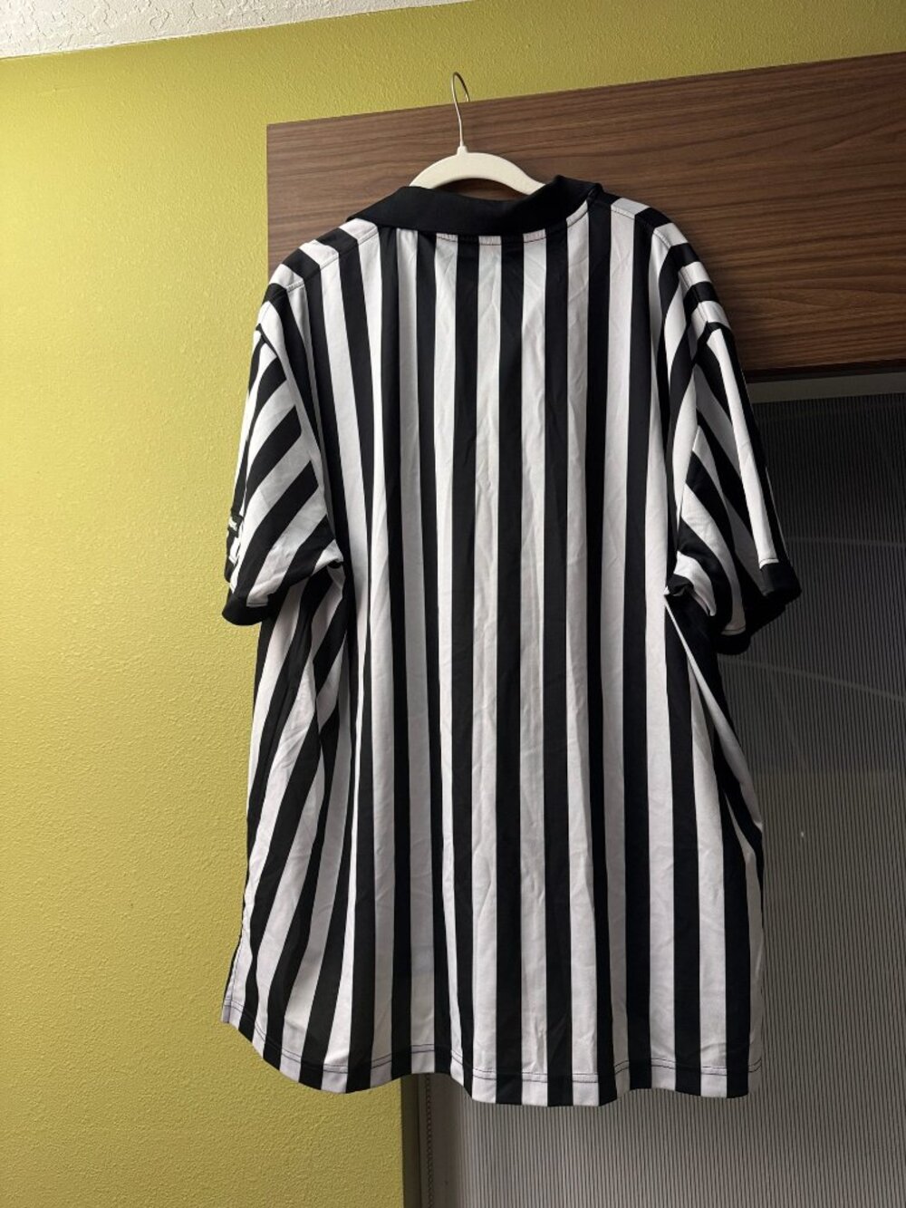 Foot Locker Employee Referee Stripe Uniform Polo Shirt XL - Picture 2 of 5